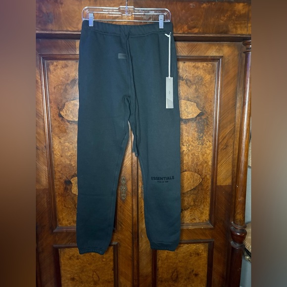 NWT Essentials Fear of God- Black Sweats. Size XS - Picture 1 of 9